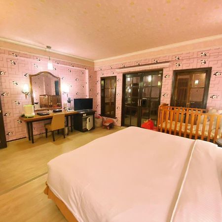 Hotel 種子商旅 à Kaohsiung Extérieur photo