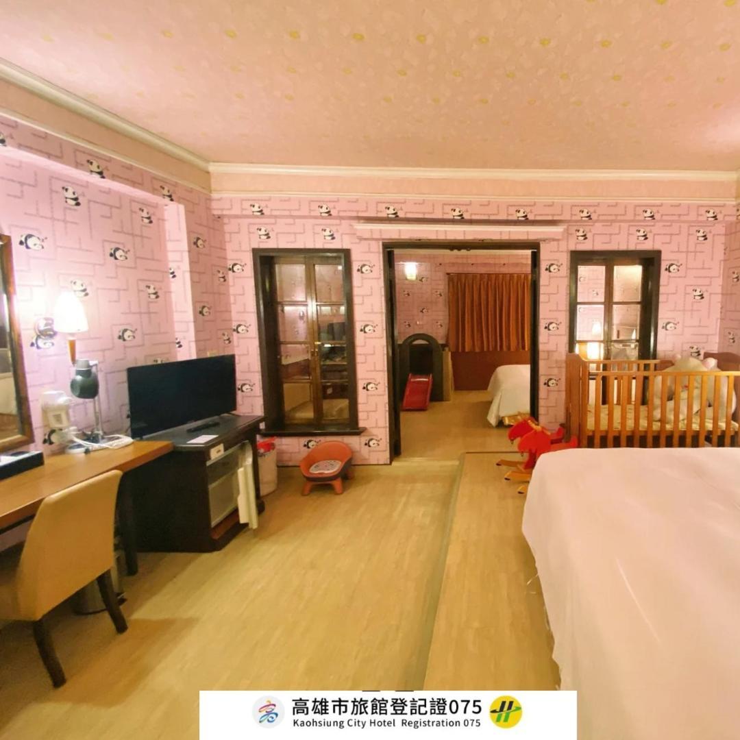 Hotel 種子商旅 à Kaohsiung Extérieur photo