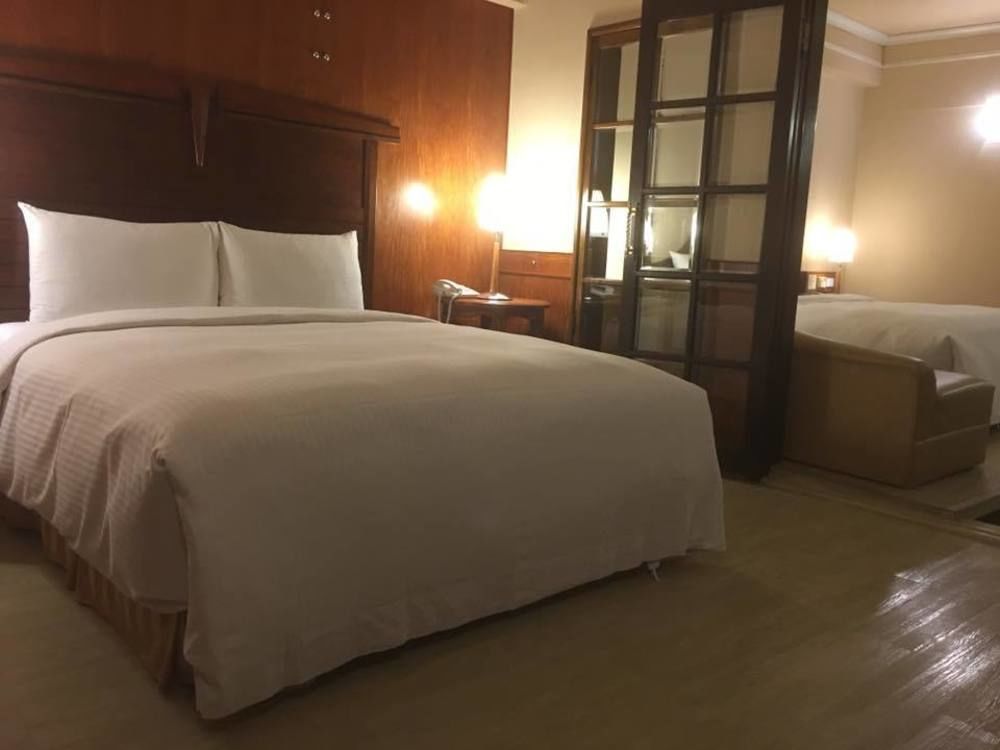 Hotel 種子商旅 à Kaohsiung Extérieur photo